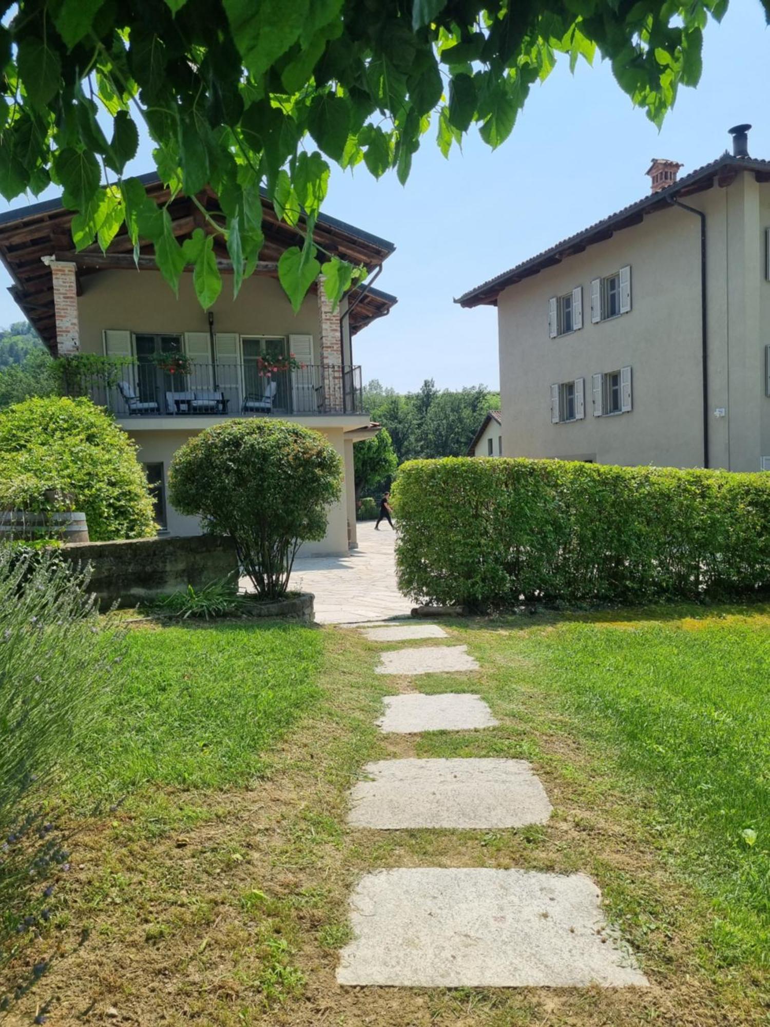 Reva Resort Monforte dʼAlba Εξωτερικό φωτογραφία
